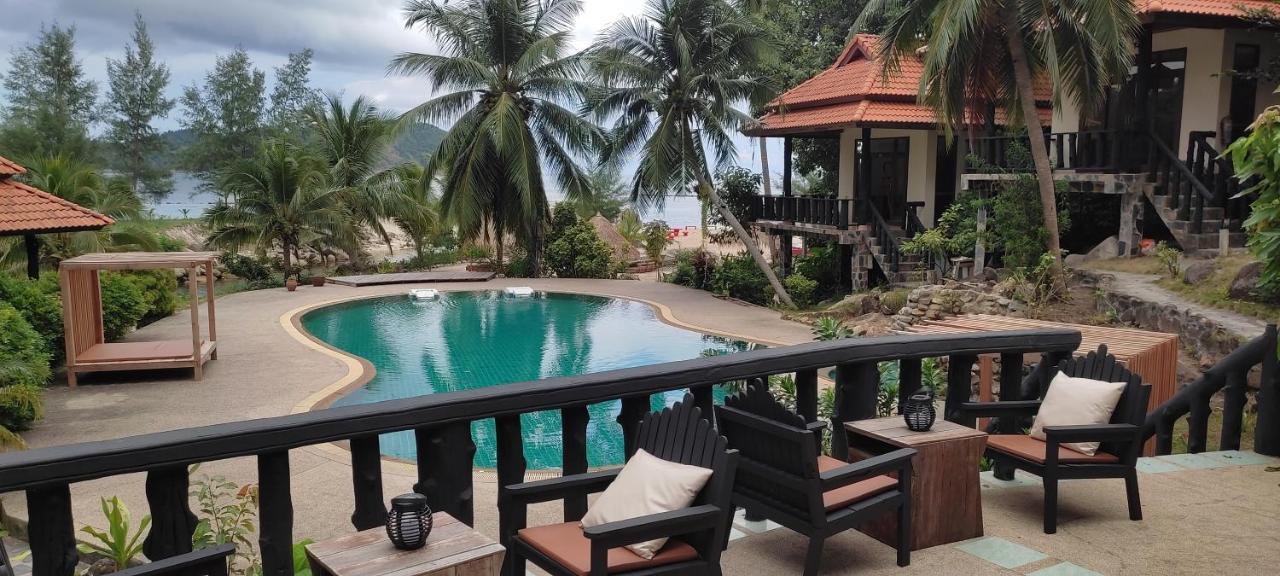 Red Pearl Beach Resort Chaloklum Eksteriør bilde