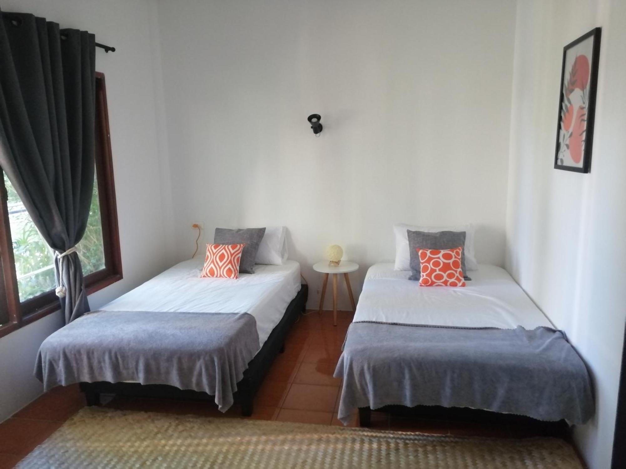 Red Pearl Beach Resort Chaloklum Rom bilde